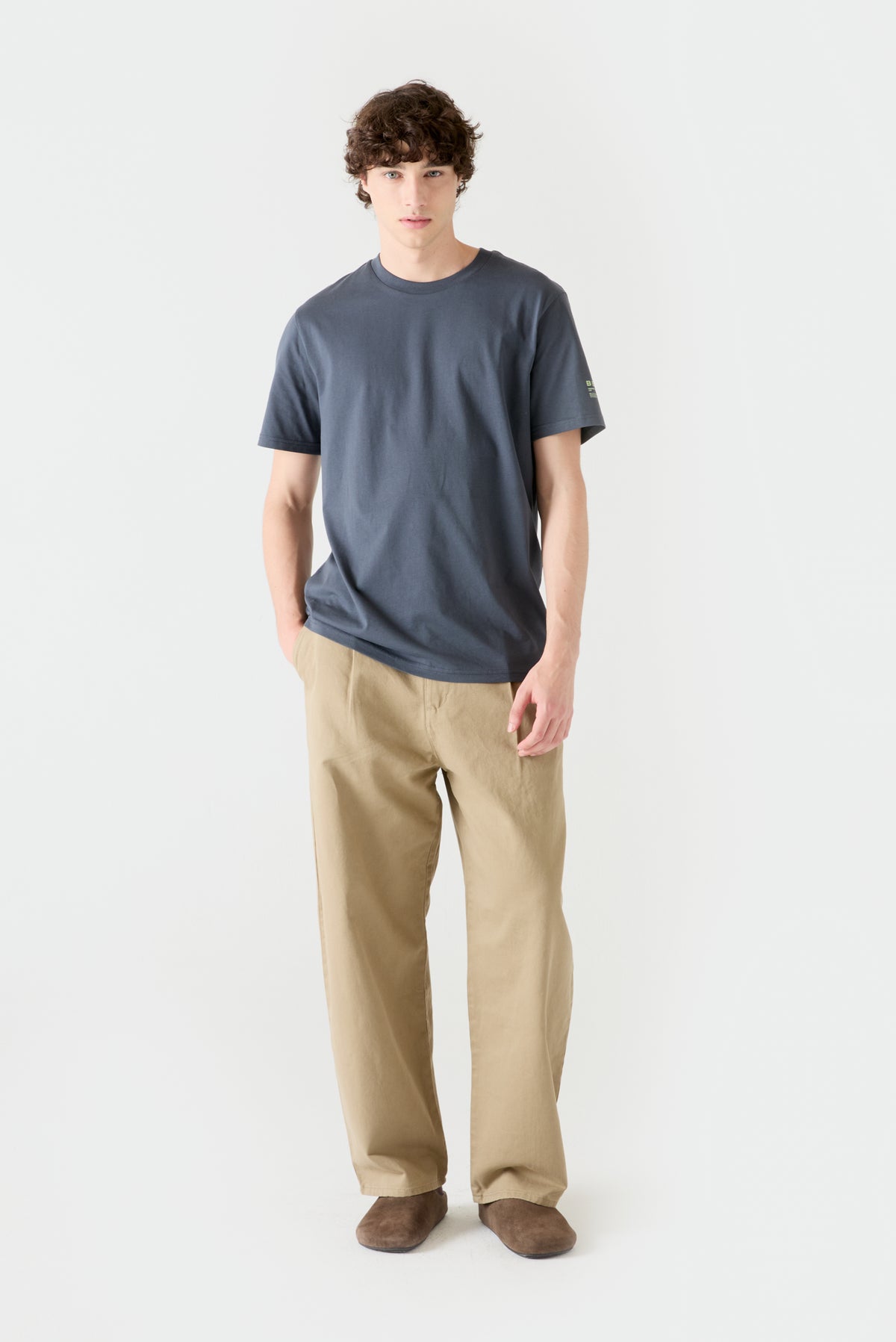 Frontier T-Shirt | India Ink Grey