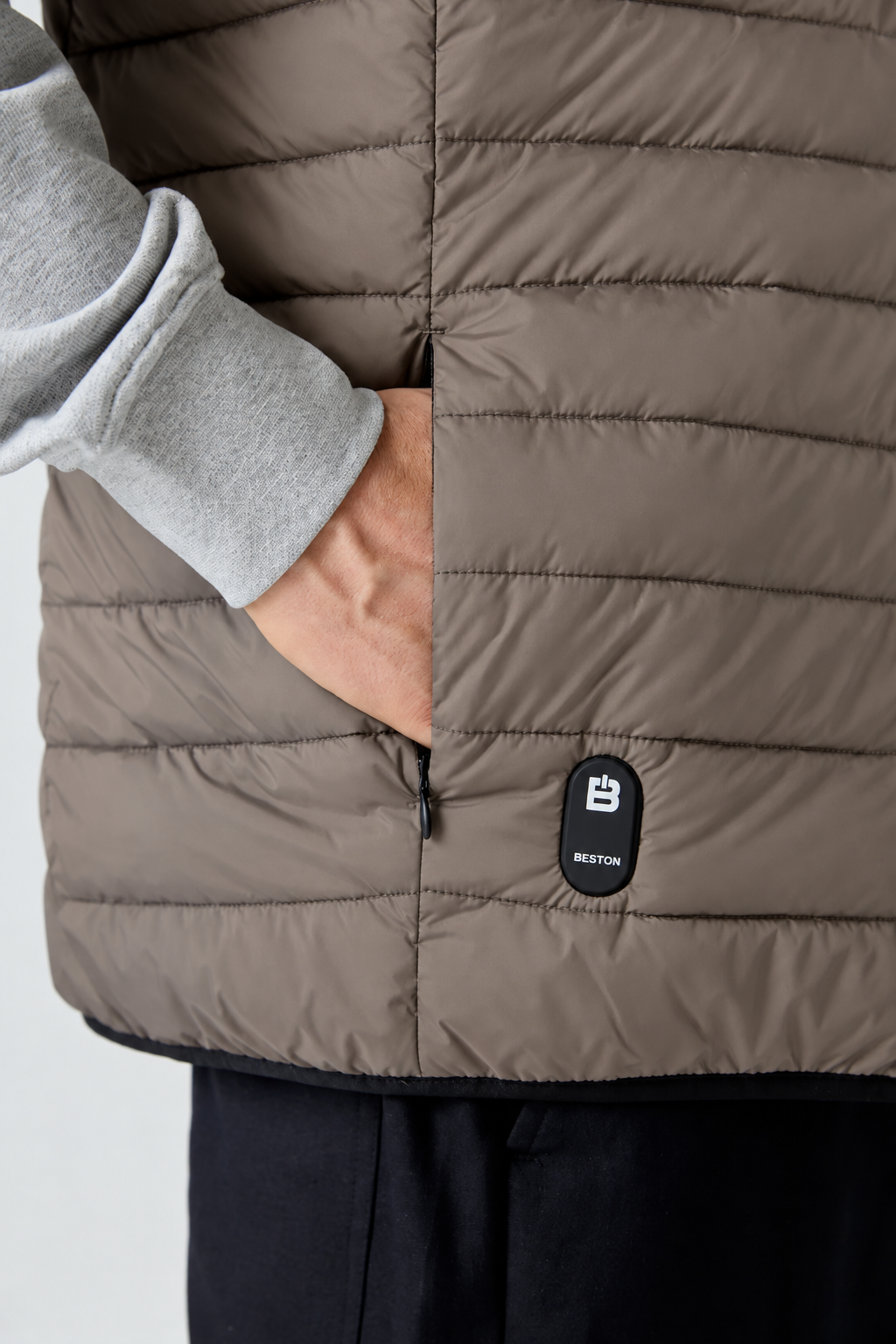 HEAT/03 Vest | Oak Brown