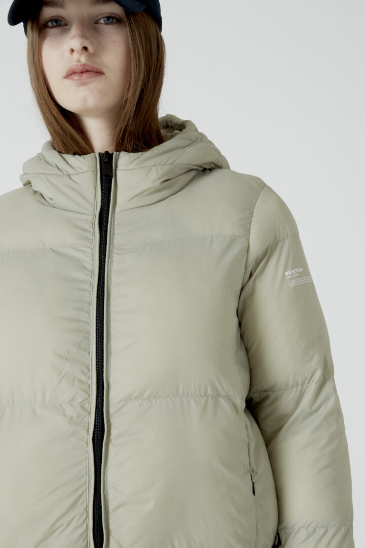 Abrigo  HEAT/10 | Light Matcha